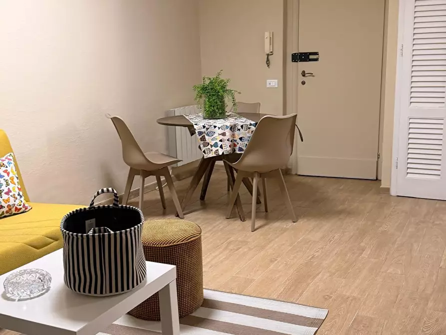 Immagine 1 di Appartamento in vendita  a Camaiore