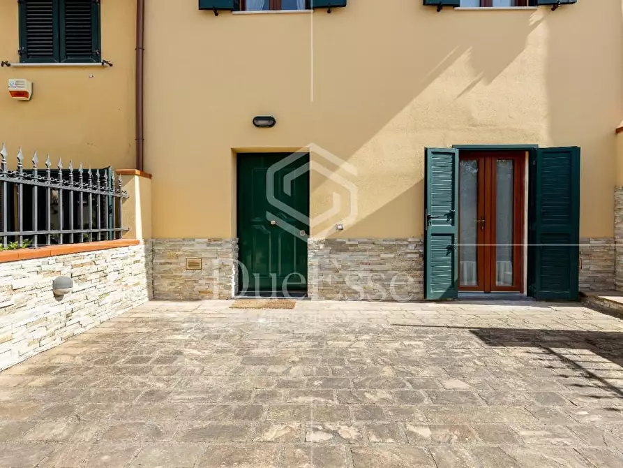 Immagine 26 di Terratetto in vendita  a Pisa