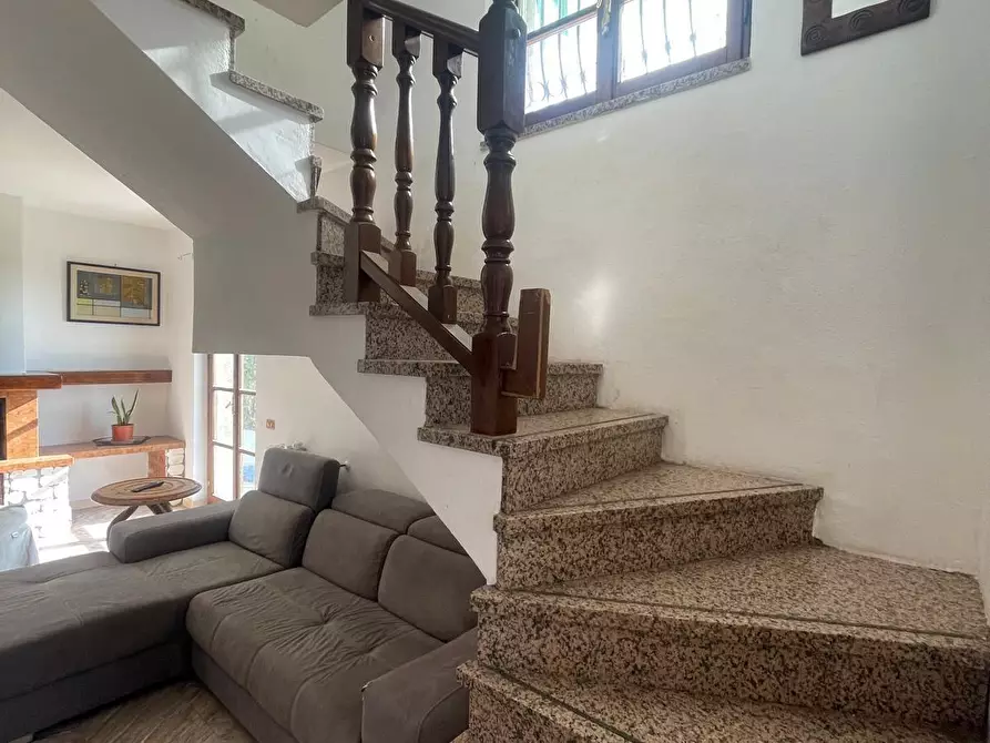 Immagine 17 di Villa in vendita  a Carrara