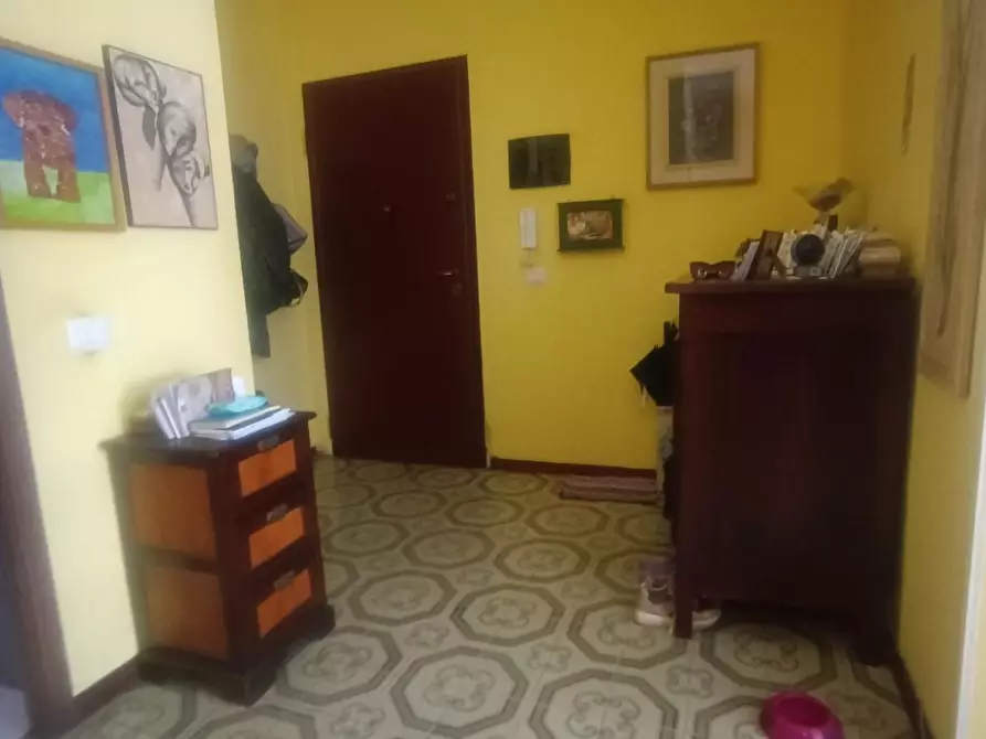 Immagine 2 di Appartamento in vendita  a Carrara