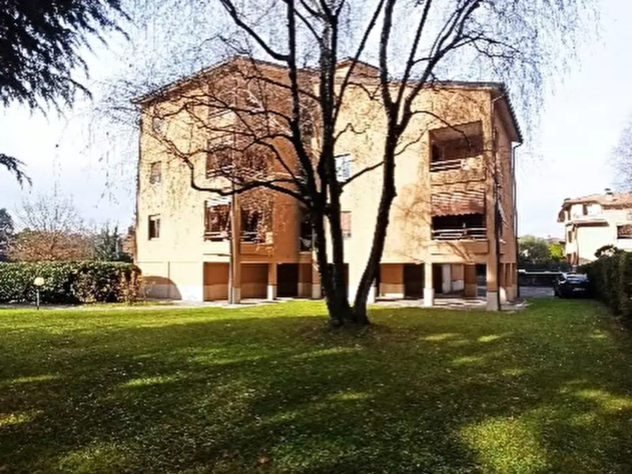 Immagine 7 di Appartamento in vendita  a Arcore