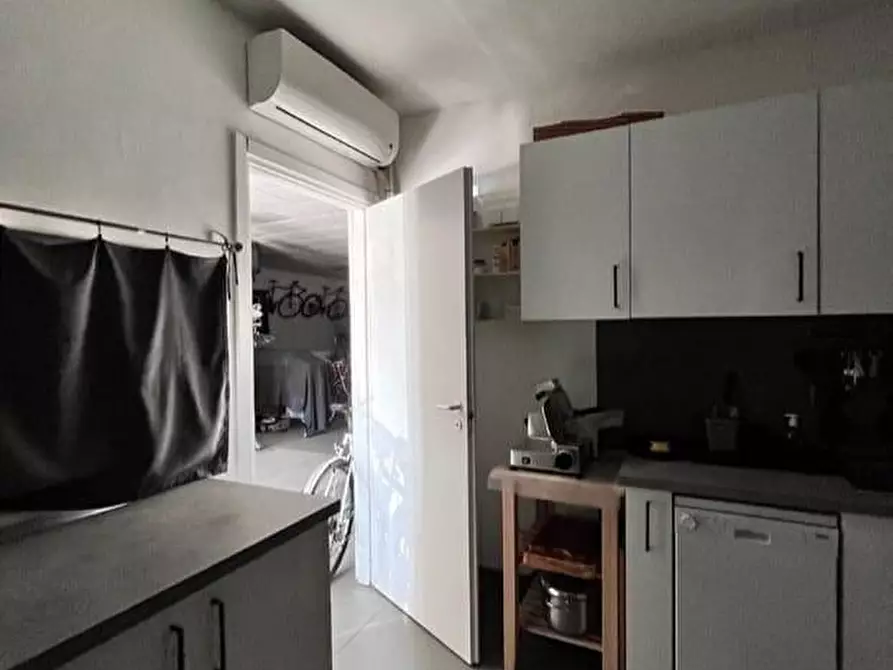 Immagine 12 di Appartamento in vendita  a Rozzano