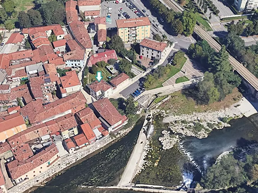 Immagine 1 di Villa in vendita  a Seriate