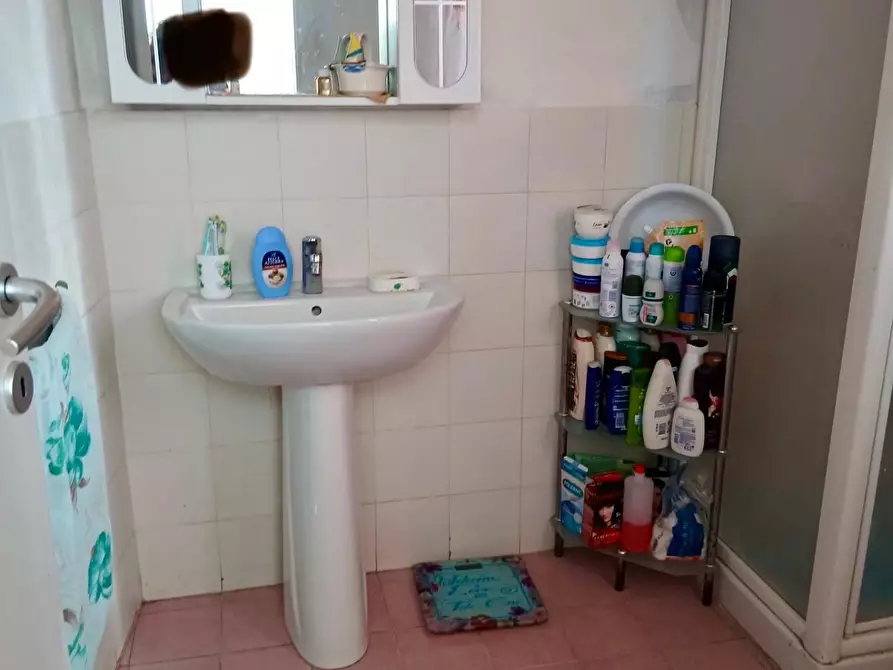 Immagine 8 di Appartamento in vendita  a Viareggio