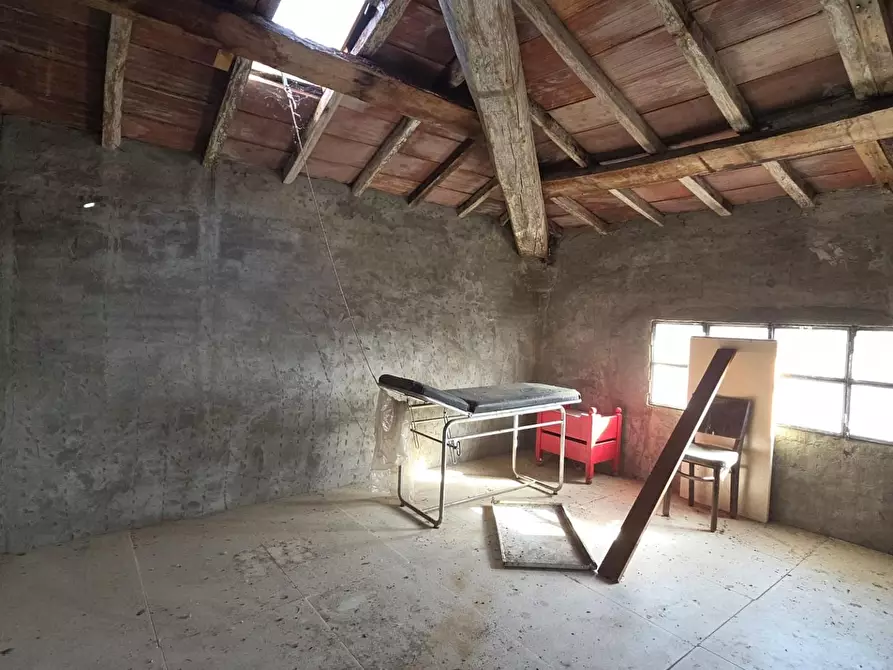 Immagine 21 di Casa indipendente in vendita  a Capannori