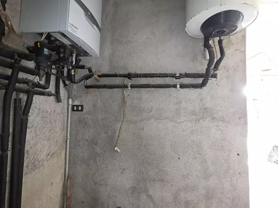 Immagine 26 di Casa indipendente in vendita  a Capannori