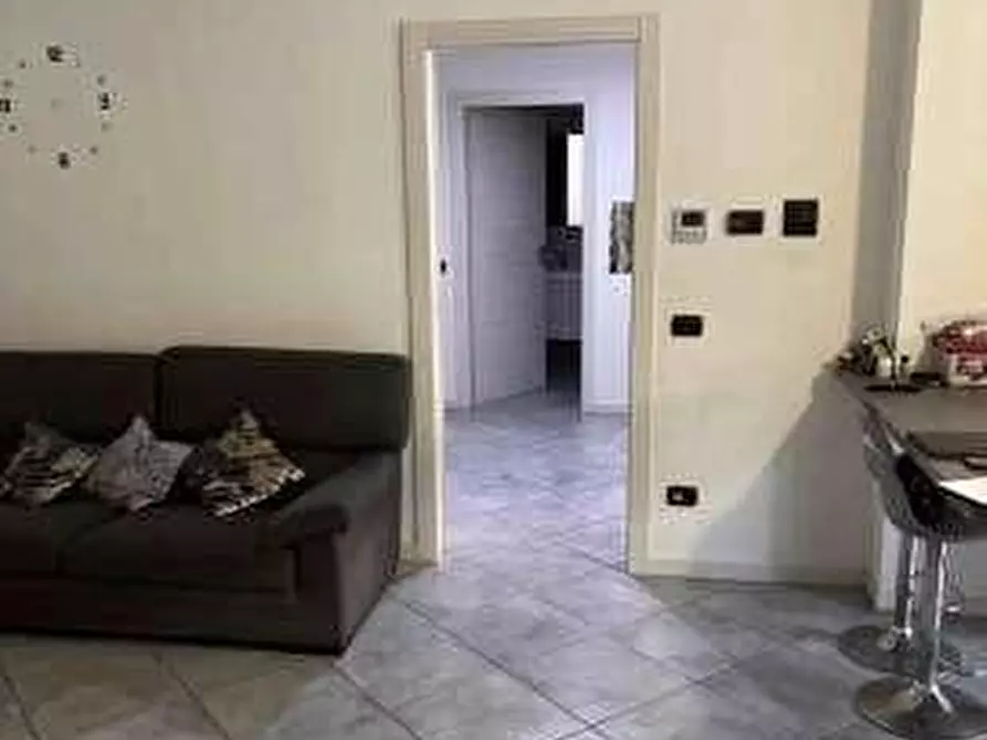 Immagine 7 di Appartamento in vendita  a Garbagnate Milanese