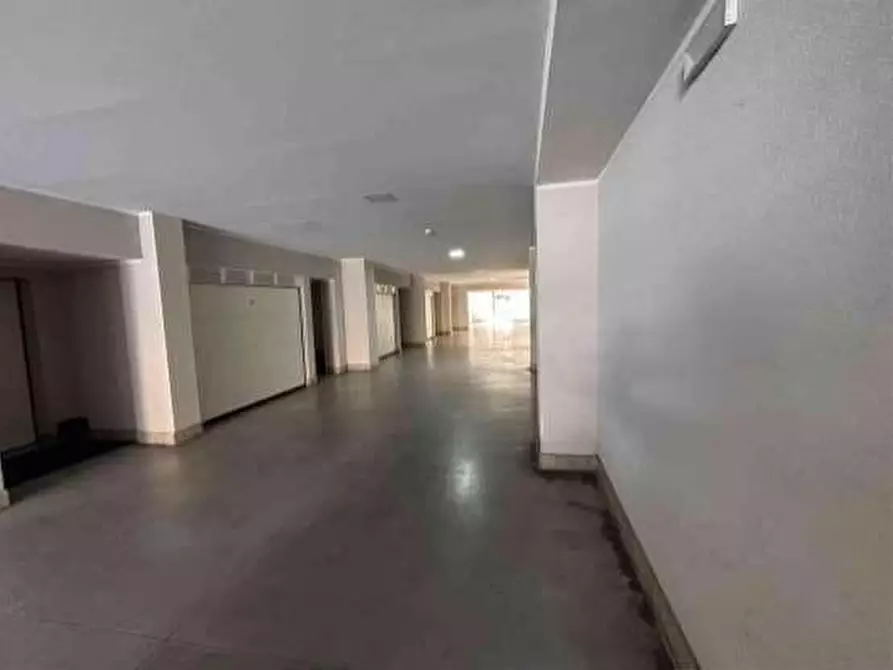 Immagine 5 di Appartamento in vendita  a Garbagnate Milanese