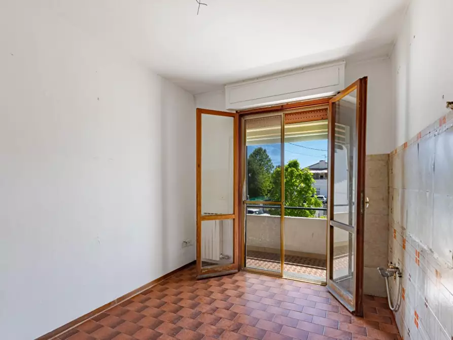 Immagine 10 di Appartamento in vendita  a Vecchiano
