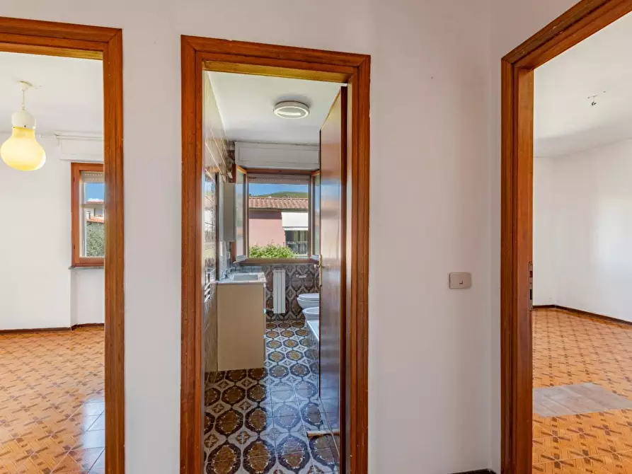 Immagine 16 di Appartamento in vendita  a Vecchiano