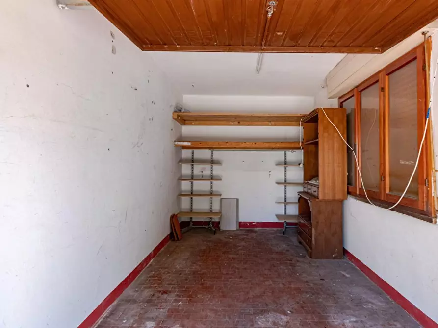 Immagine 25 di Appartamento in vendita  a Vecchiano