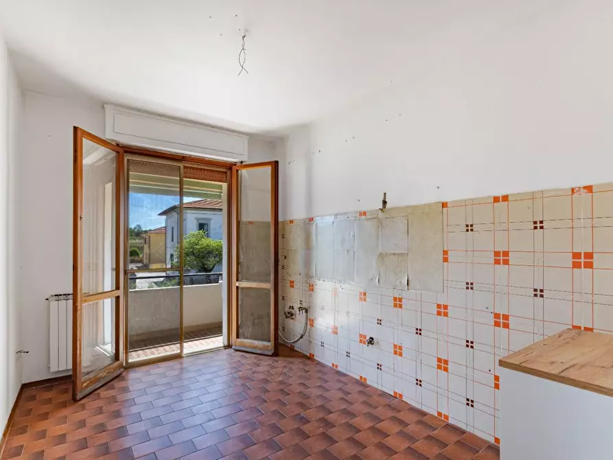 Immagine 9 di Appartamento in vendita  a Vecchiano