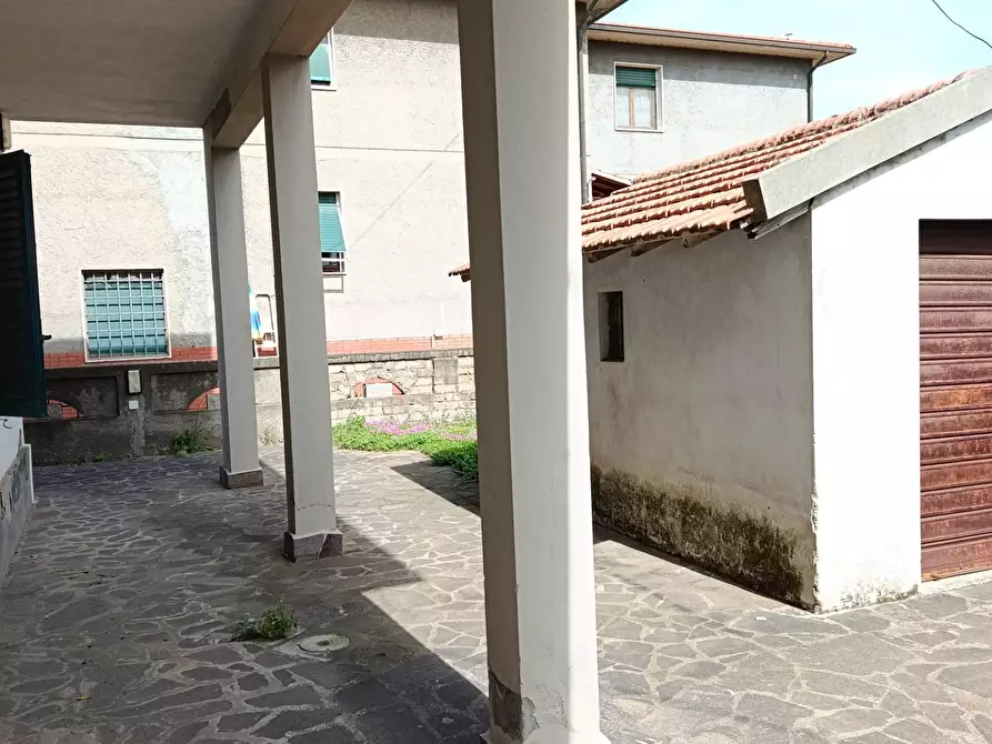 Immagine 31 di Casa trifamiliare in vendita  a Rosignano Marittimo