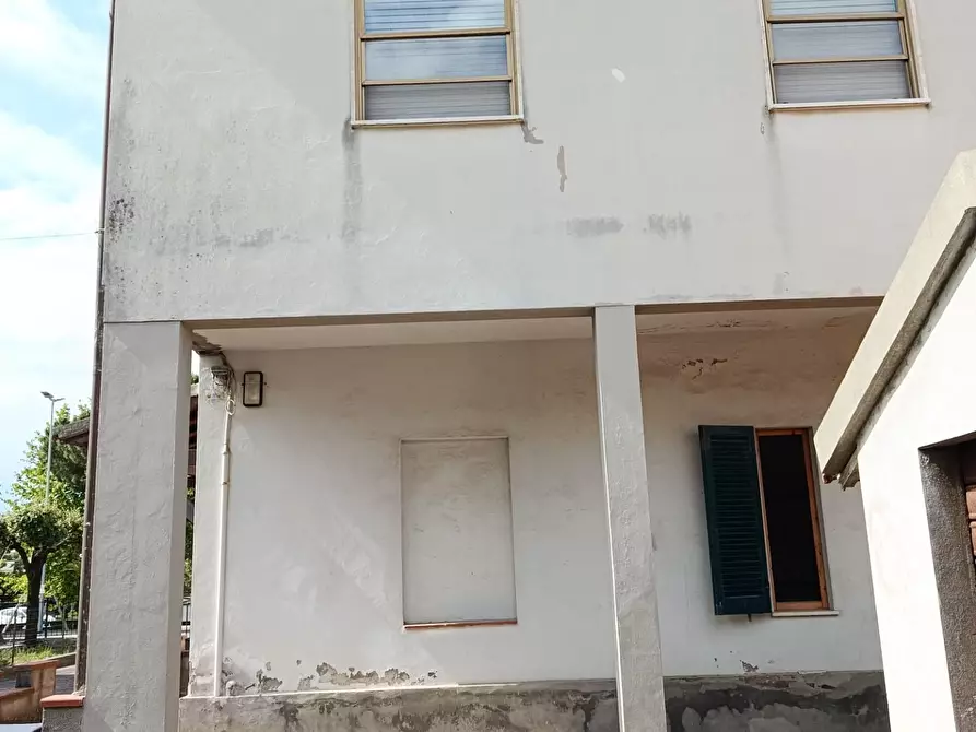 Immagine 32 di Casa trifamiliare in vendita  a Rosignano Marittimo