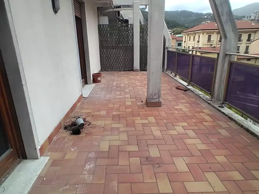 Immagine 4 di Appartamento in vendita  a Carrara