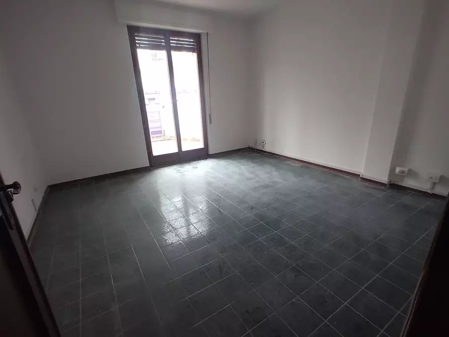Immagine 2 di Appartamento in vendita  a Carrara