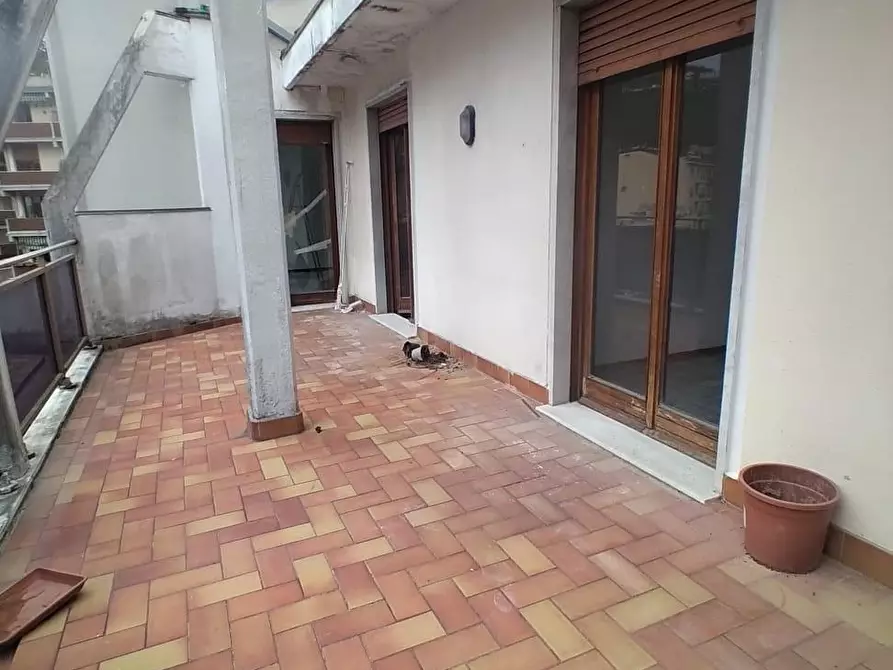 Immagine 1 di Appartamento in vendita  a Carrara