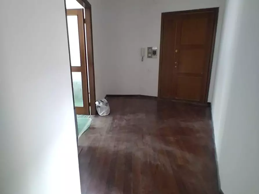 Immagine 6 di Appartamento in vendita  a Carrara
