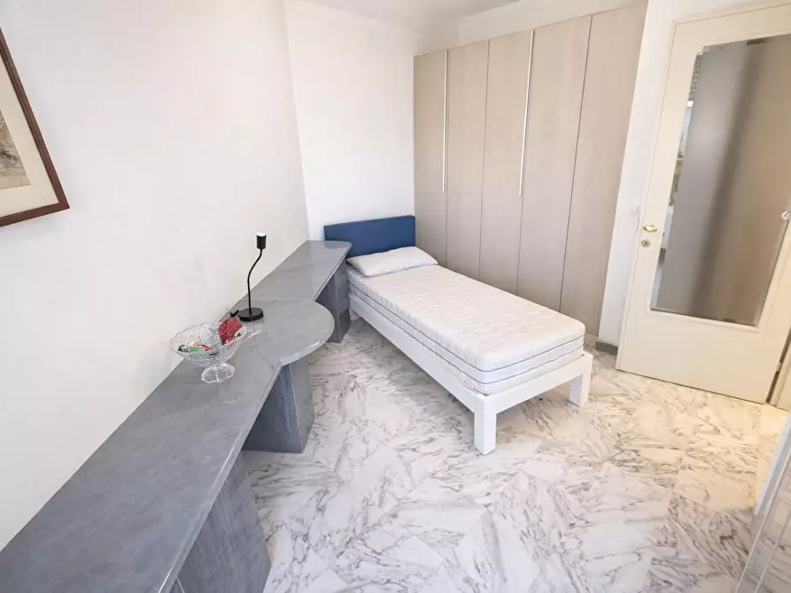 Immagine 12 di Appartamento in vendita  a Massa
