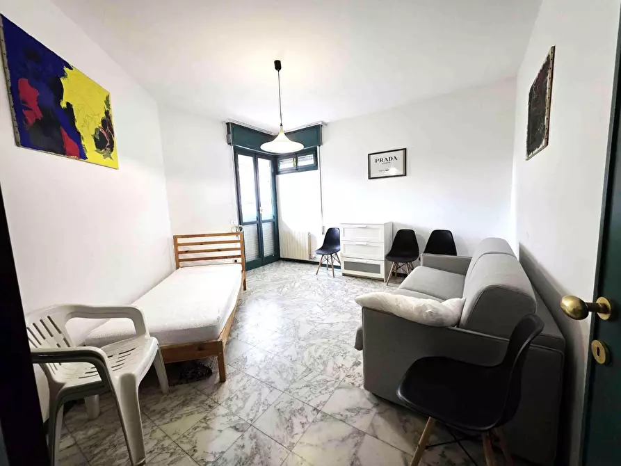 Immagine 3 di Appartamento in vendita  a Massa