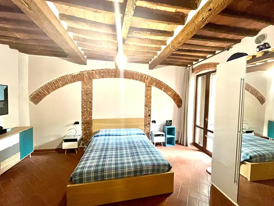 Immagine 16 di Appartamento in vendita  a Pisa