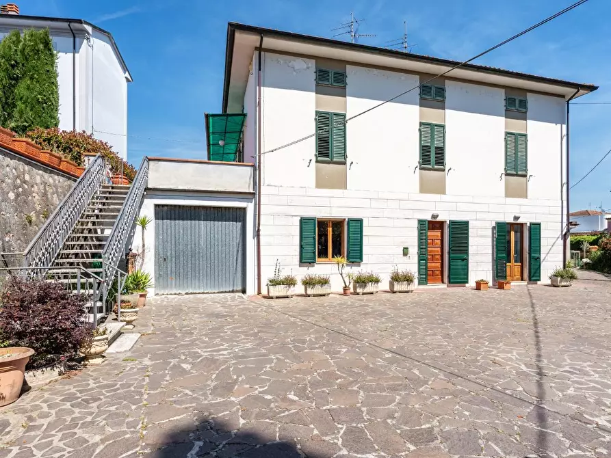 Immagine 2 di Appartamento in vendita  a Buti