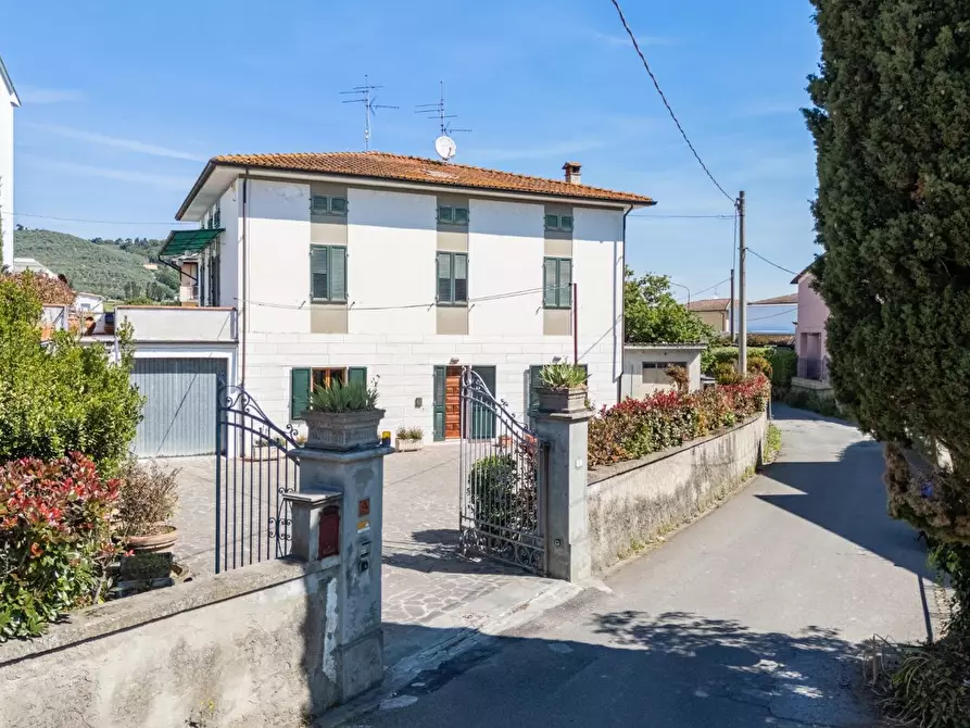 Immagine 1 di Appartamento in vendita  a Buti