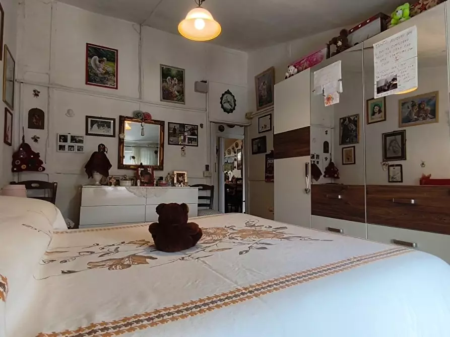 Immagine 13 di Mansarda in vendita  a Carrara