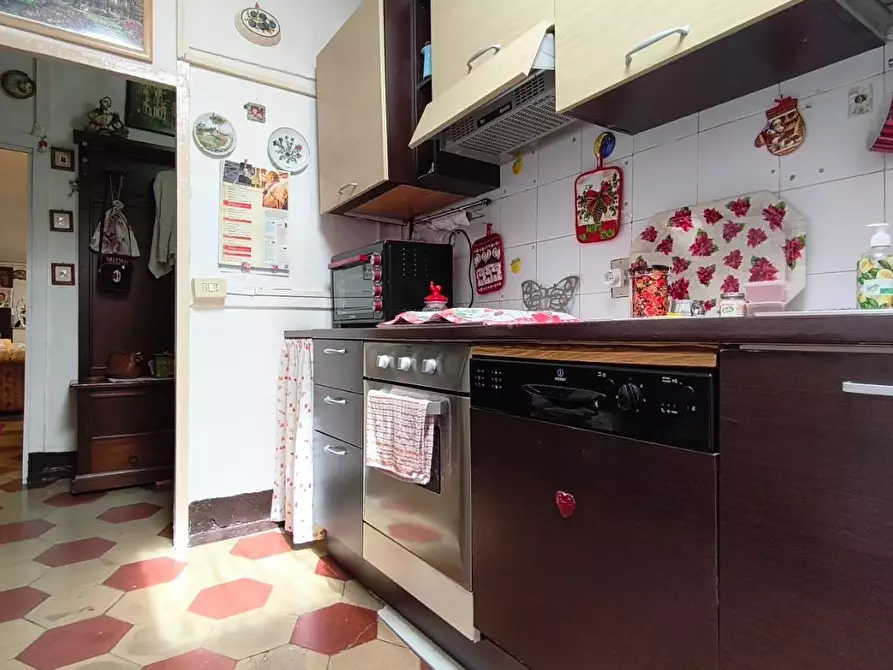 Immagine 11 di Mansarda in vendita  a Carrara