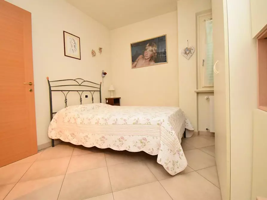 Immagine 21 di Appartamento in vendita  a Camaiore