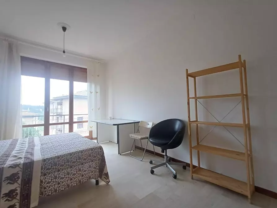 Immagine 5 di Appartamento in vendita  a Siena