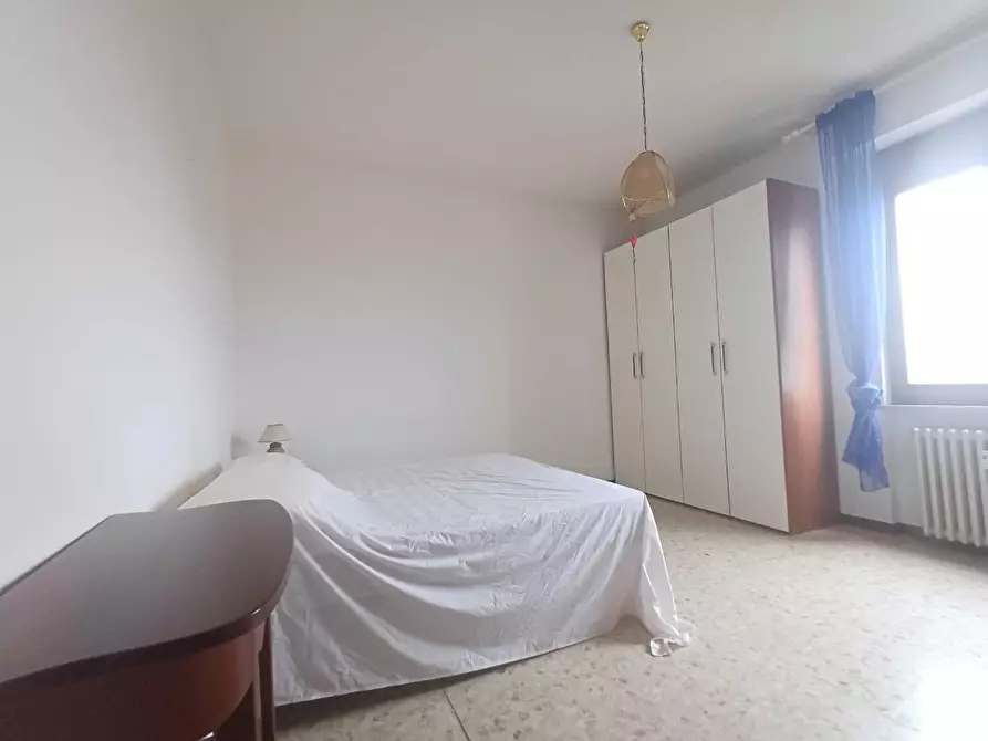 Immagine 15 di Appartamento in vendita  a Siena