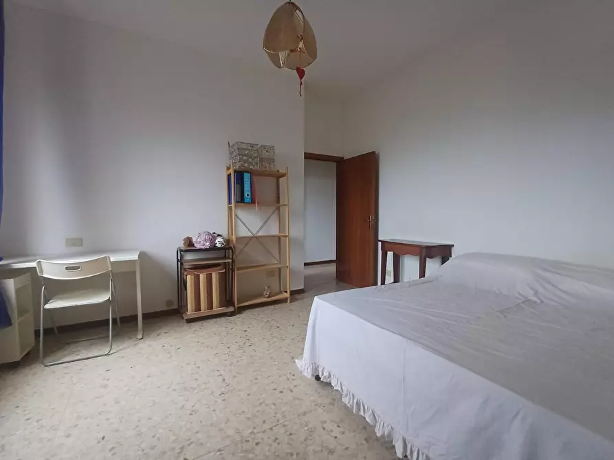 Immagine 12 di Appartamento in vendita  a Siena