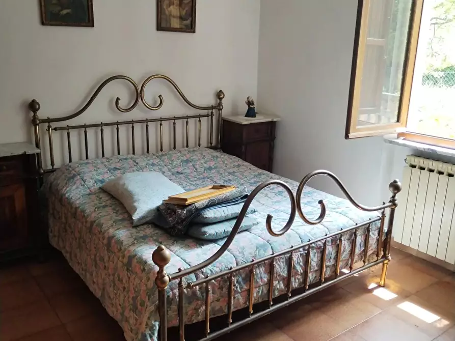 Immagine 13 di Casa indipendente in vendita  a Massa
