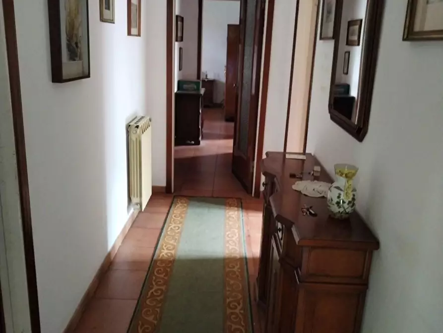 Immagine 8 di Casa indipendente in vendita  a Massa