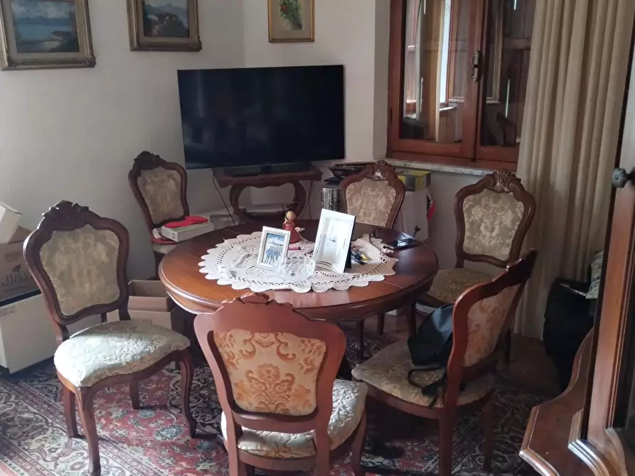 Immagine 10 di Casa indipendente in vendita  a Massa