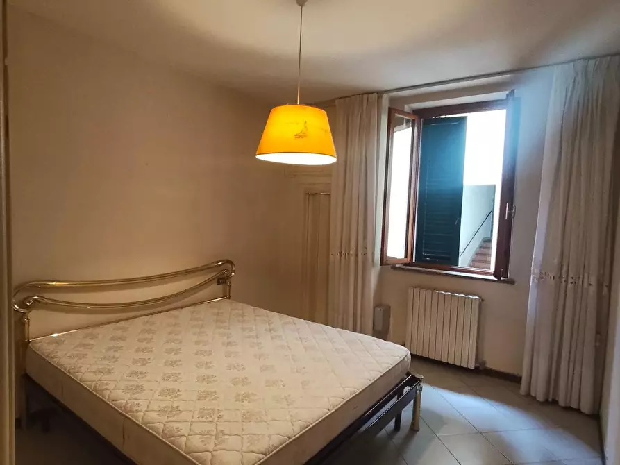 Immagine 8 di Appartamento in vendita  a Lucca