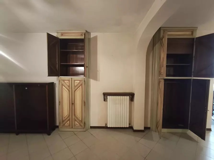 Immagine 5 di Appartamento in vendita  a Lucca