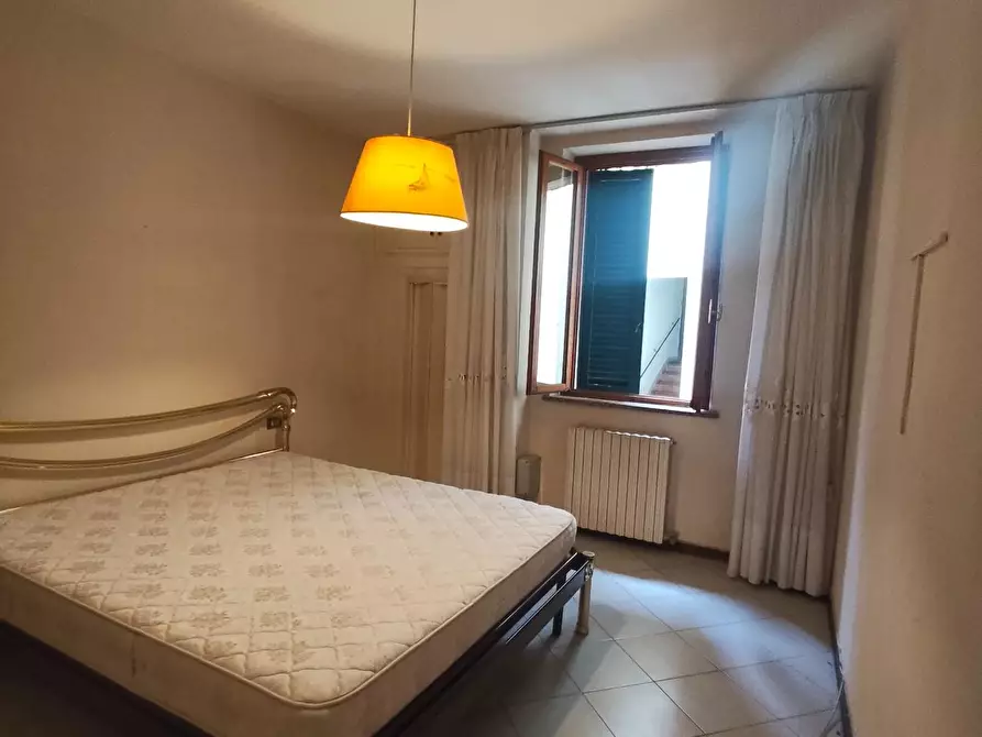 Immagine 7 di Appartamento in vendita  a Lucca