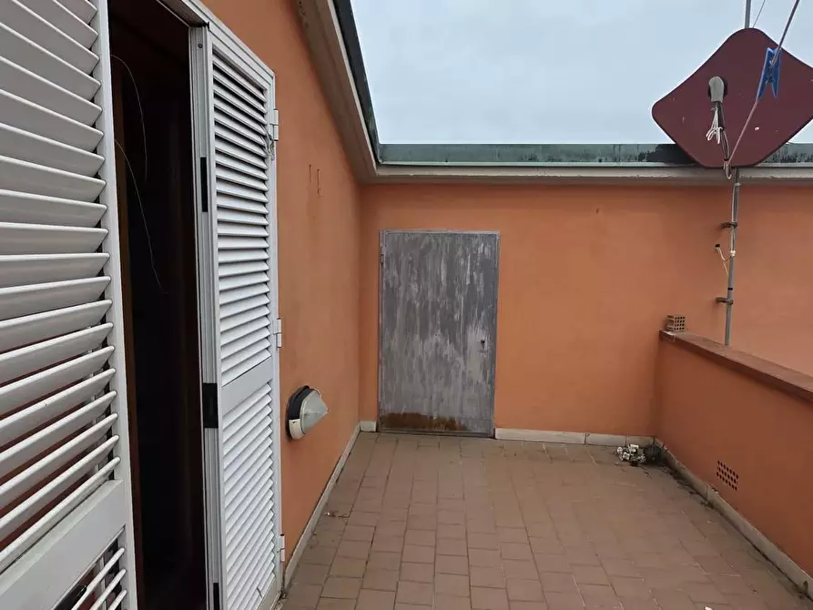 Immagine 21 di Appartamento in vendita  a Santa Croce Sull'arno