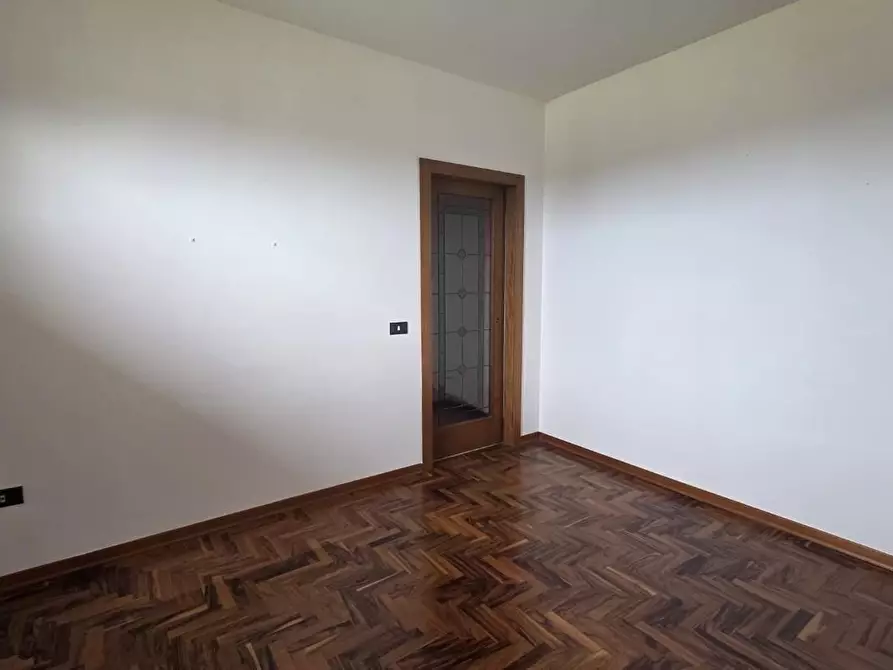 Immagine 13 di Appartamento in vendita  a Santa Croce Sull'arno
