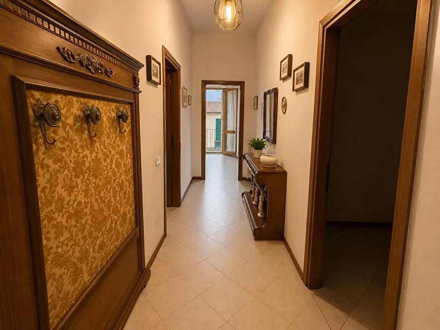 Immagine 17 di Appartamento in vendita  a Cascina