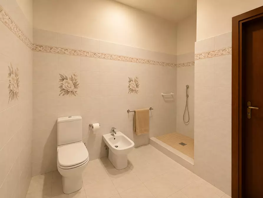 Immagine 14 di Appartamento in vendita  a Cascina