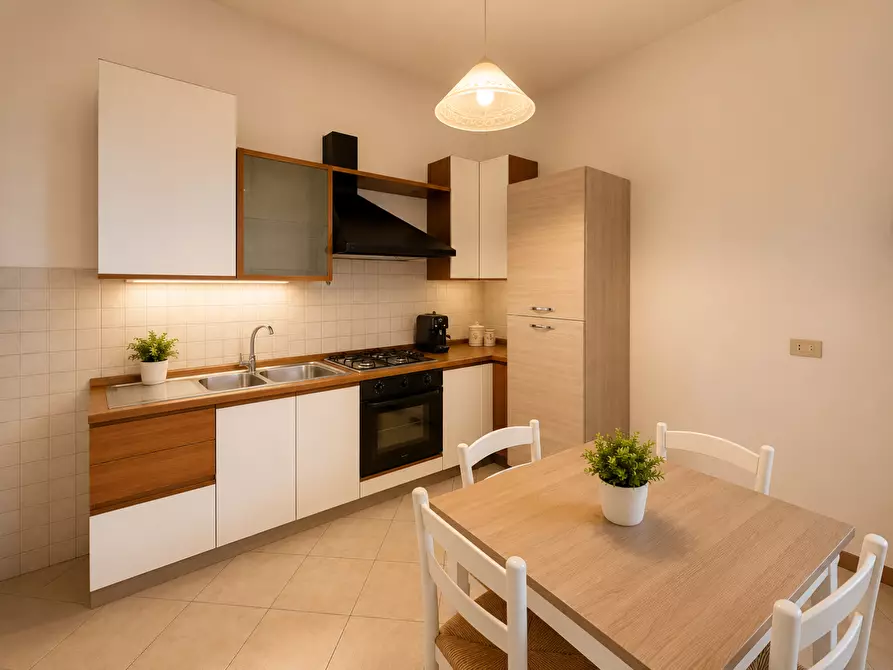 Immagine 5 di Appartamento in vendita  a Cascina