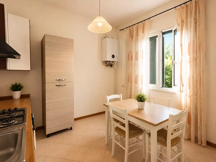 Immagine 9 di Appartamento in vendita  a Cascina