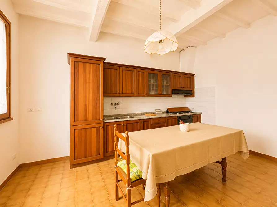 Immagine 6 di Porzione di casa in vendita  a Empoli