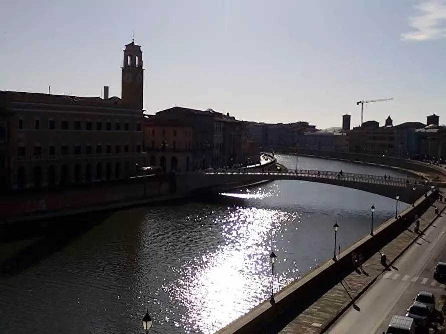 Immagine 12 di Appartamento in vendita  a Pisa