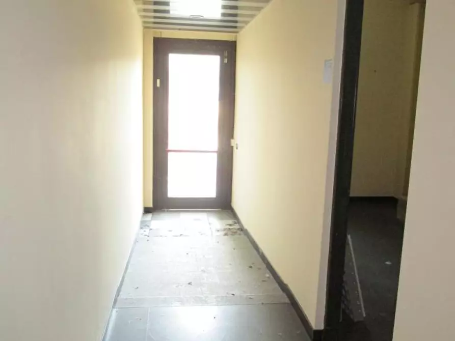 Immagine 8 di Ufficio in vendita  a Segrate