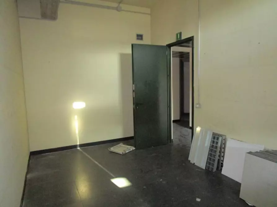 Immagine 20 di Ufficio in vendita  a Segrate