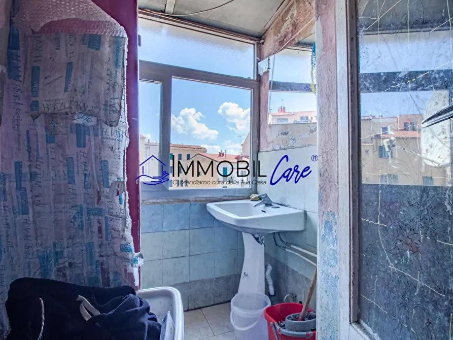 Immagine 5 di Appartamento in vendita  a Livorno